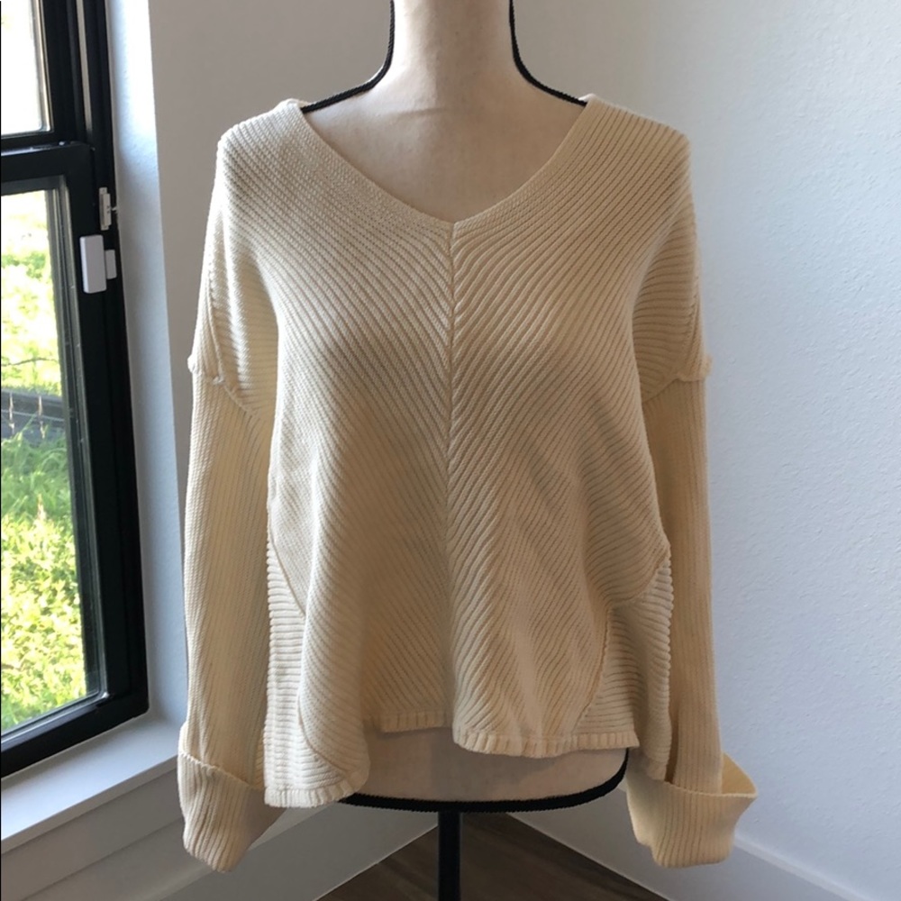 Free people XS off white sweater
